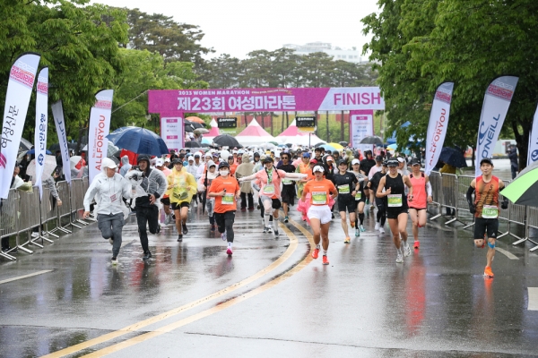 한성에프아이의 스포츠 캐주얼 브랜드 ‘올포유’와 ‘오닐’이 공식 협찬사로 동참한 ‘제23회 2023 여성마라톤 대회’가 성황리에 마무리됐다.