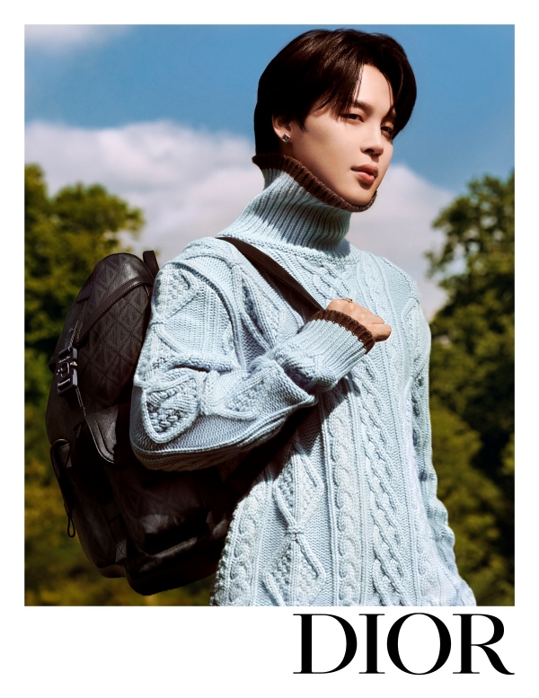 디올이 지민과 함께한 2024 봄 남성 컬렉션 캠페인을 공개했다.